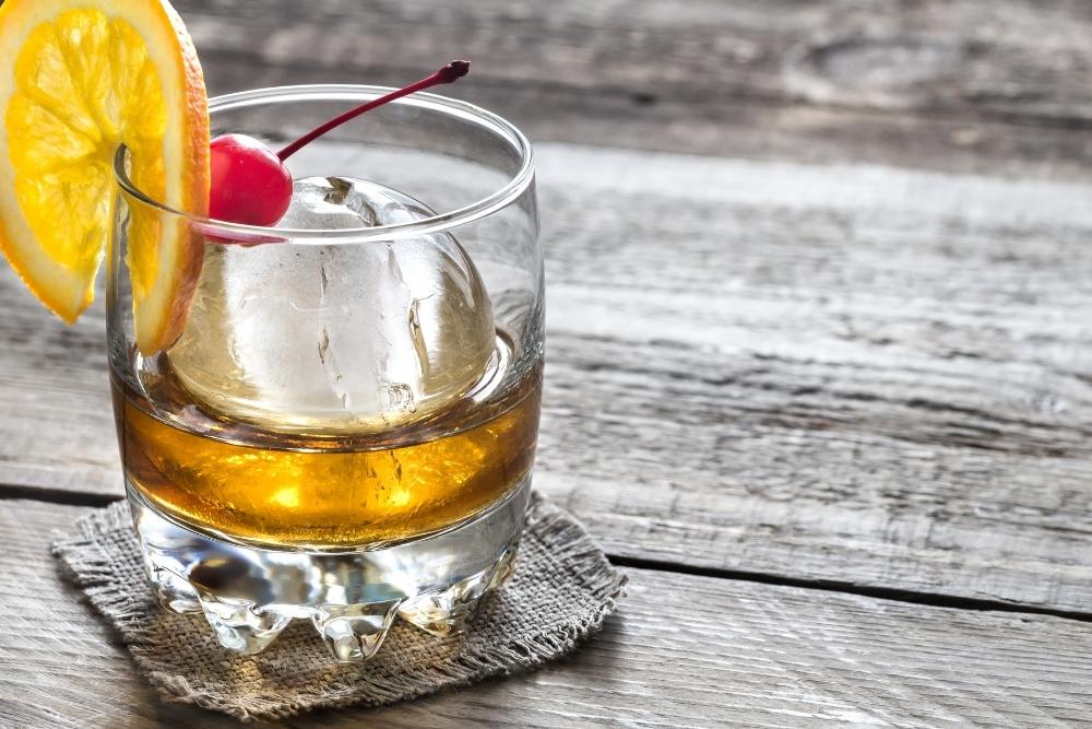 Classic Old Fashioned Cocktail