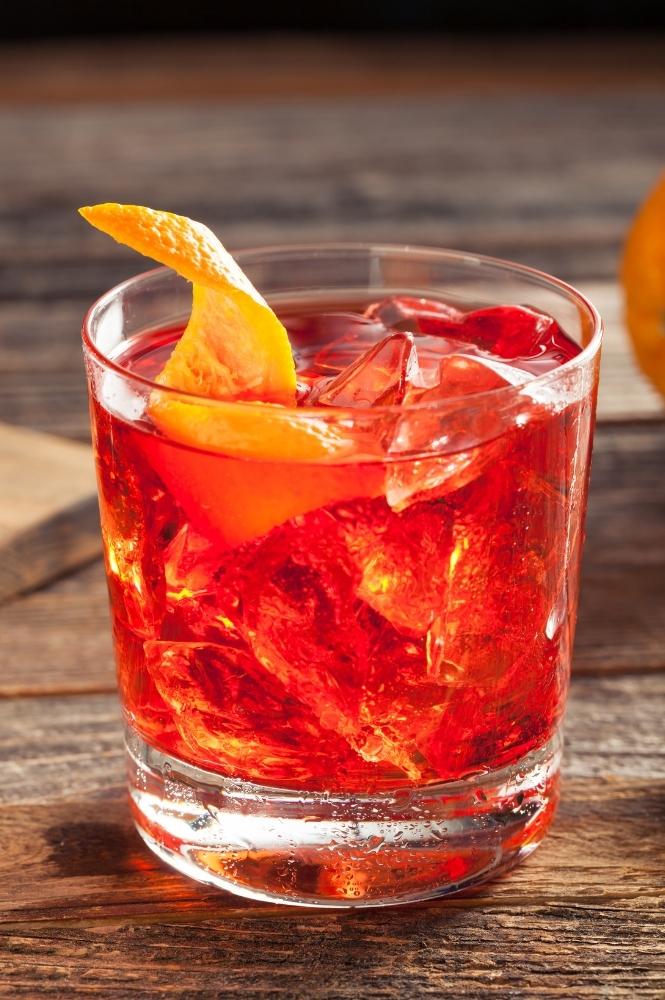 Perfect Negroni Recipe with Orange Twist