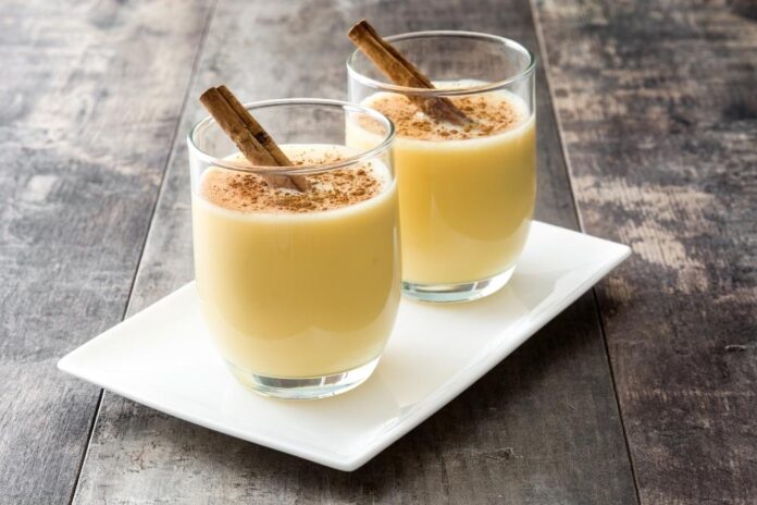Eggnog with Egg and Cinnamon Rum