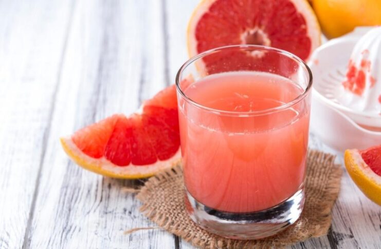 Grapefruit Juice Cocktail with Vodka Mixed in