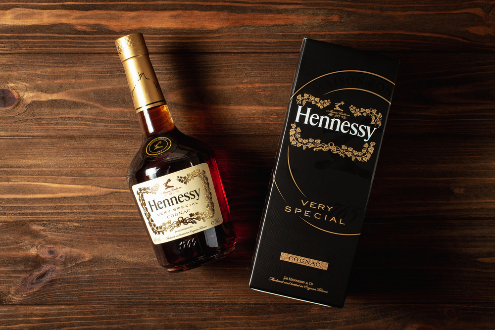 How Much is a 5th of Hennessy - Bottle of Henessy VS Cognac Bottle with Box